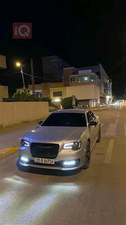 کرایسلەر 300